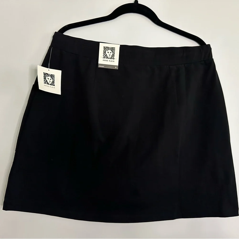 Anne Klein Classic Black Drawstring Skort with Gold Accents – NWT (M) - Picture 3 of 8